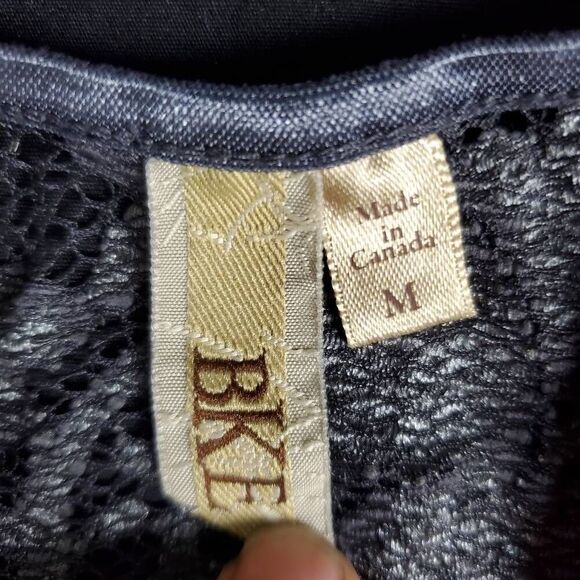 BKE Black Lace Overlay Tank Top M Floral Sheer Sleeveless Made in Canada - Picture 4 of 5